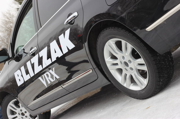 Опубликованы результаты тест-драйва зимних автошин Bridgestone Blizzak VRX