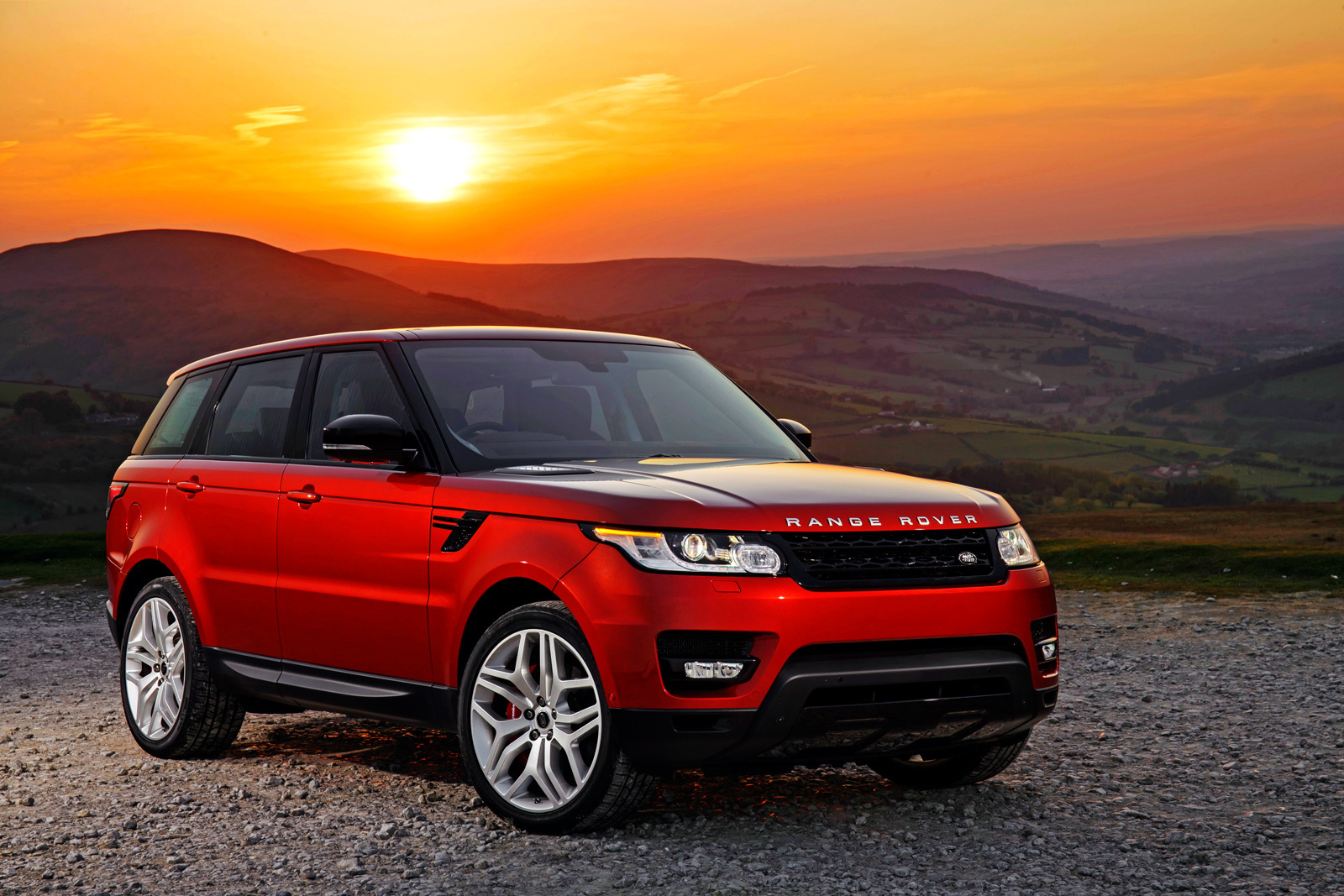 Купить ленд ровер рендж ровер. Рендж Ровер спорт 2014. Land Rover range Rover Sport 2014. Ленд Ровер range Rover Sport. Рендж Ровер красный.